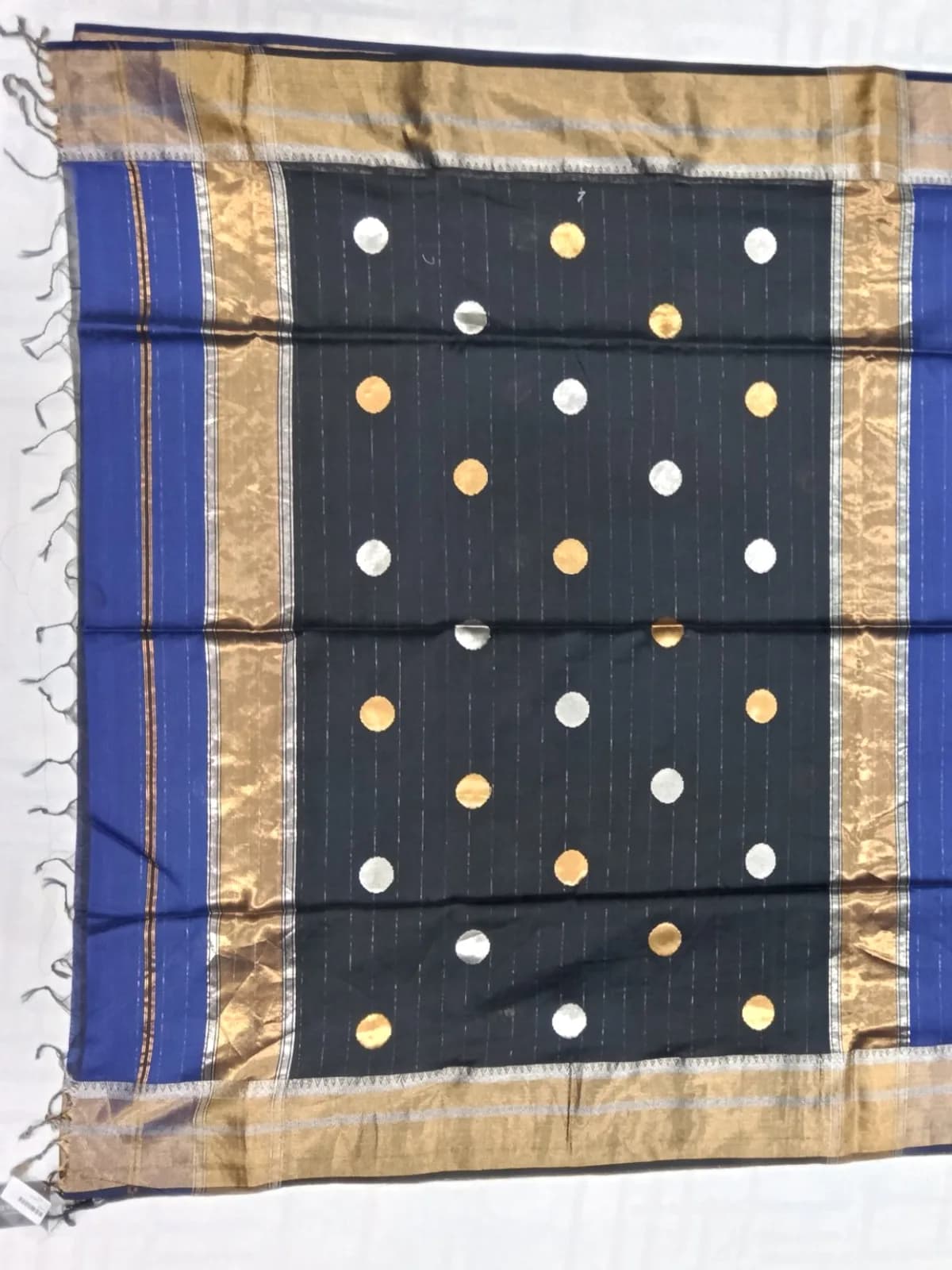 Maheshwari Silk-cotton Saree — Black and blue