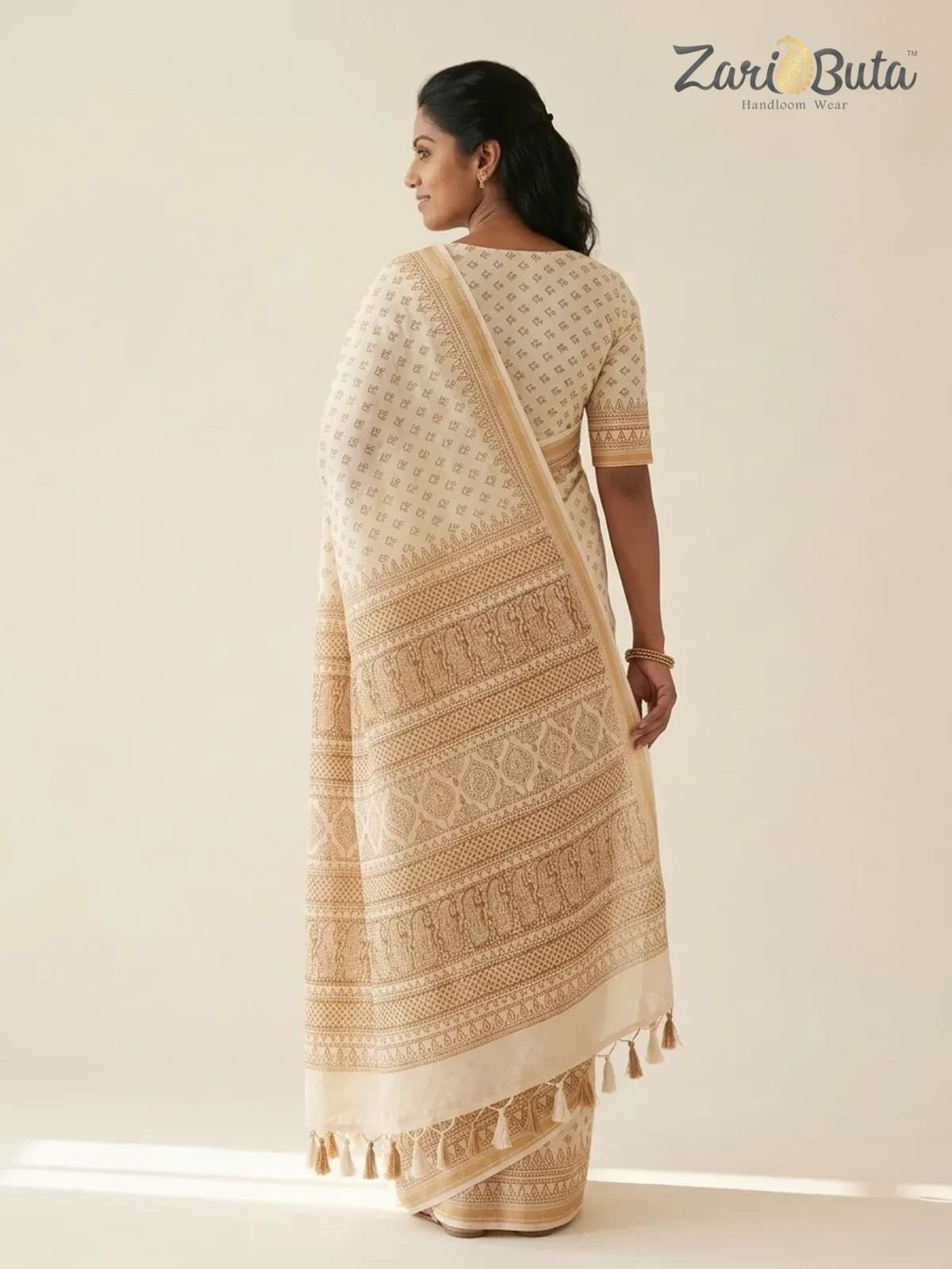 Maheshwari Cotton Saree — Grey — worn